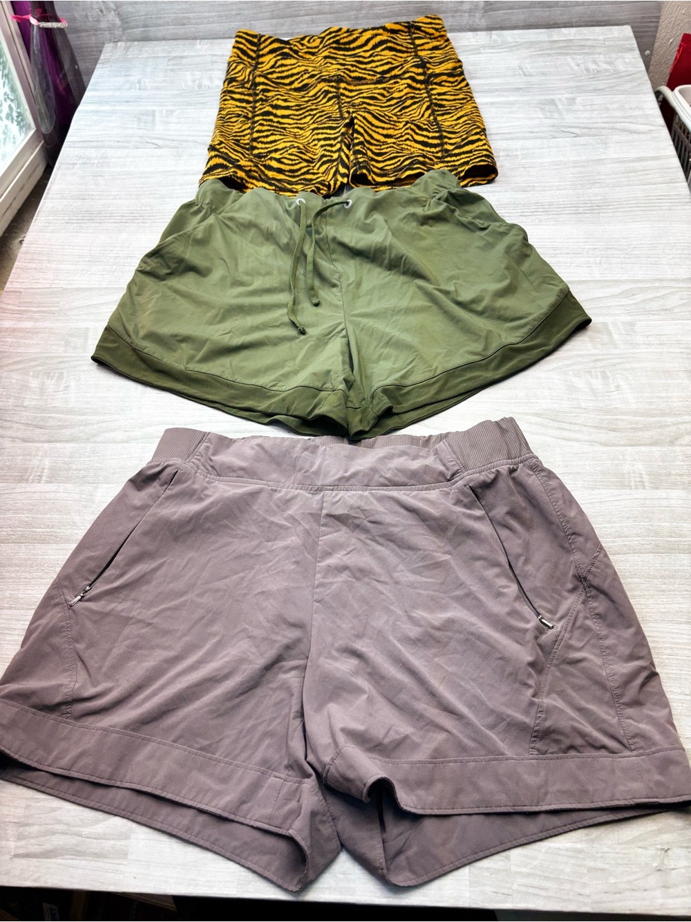CALIA by Carrie Underwood Olive Green Athletic Drawstring Shorts set 3 medium